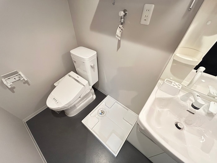 物件内観写真13　(洗濯機置場)