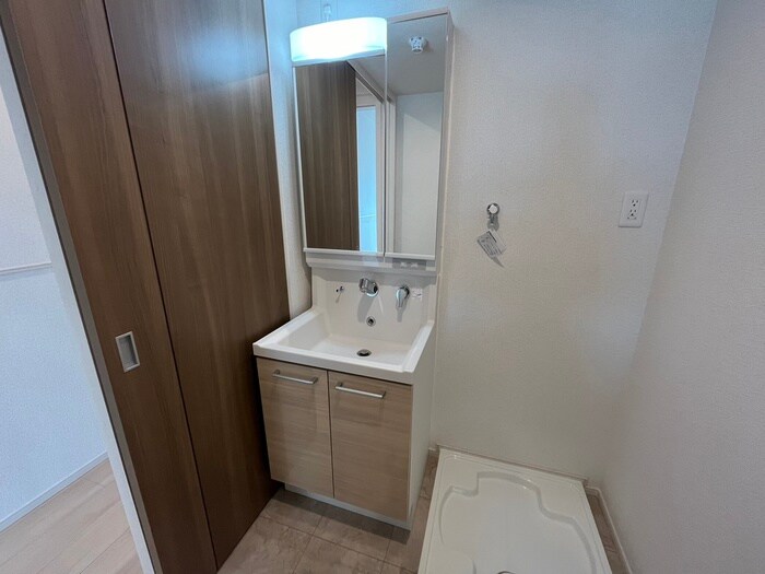 物件内観写真9　(洗面)