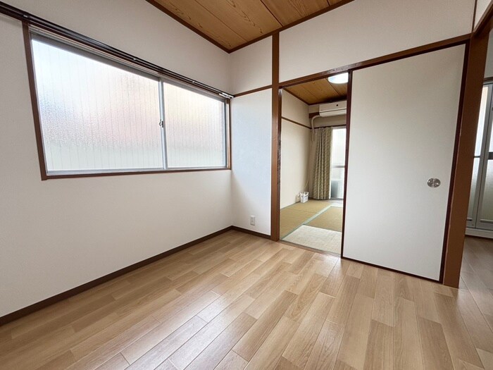 物件内観写真9　(居室)