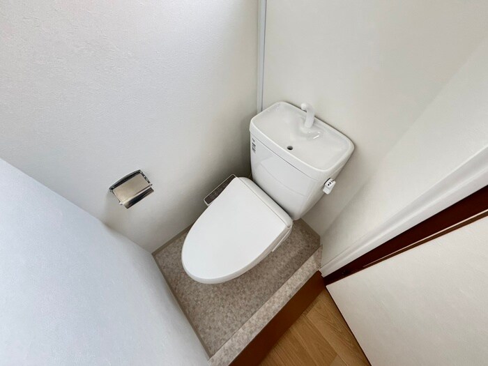 物件内観写真14　(トイレ)