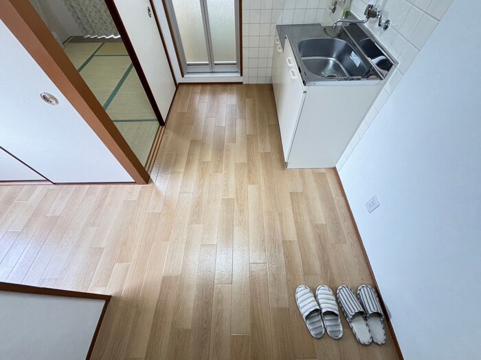 物件内観写真17　(廊下)