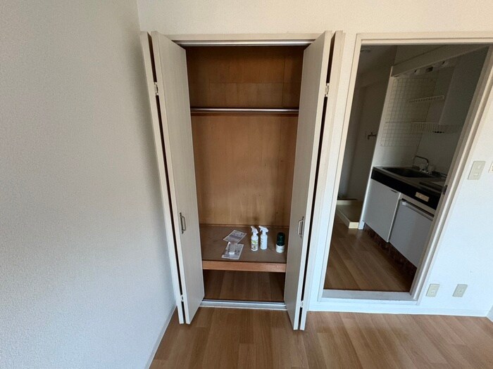 物件内観写真18　(収納)