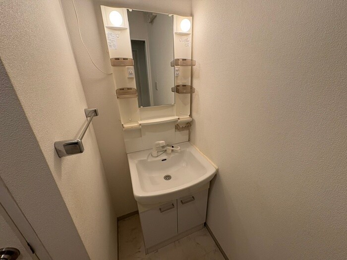 物件内観写真15　(洗面)