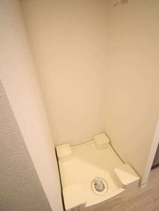 物件内観写真20　(洗濯機置場)