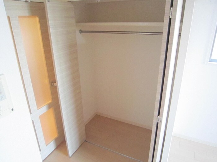 物件内観写真15　(収納)