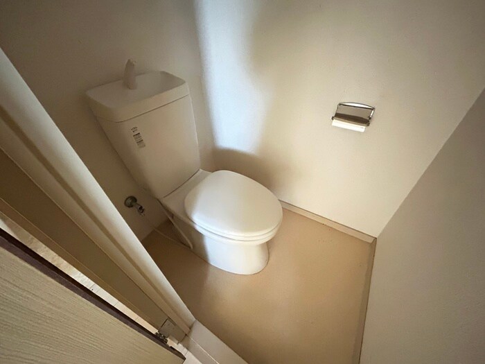 物件内観写真12　(トイレ)