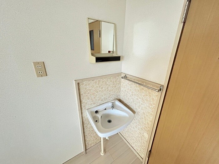 物件内観写真13　(洗面)