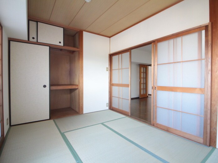 物件内観写真15　(居室)