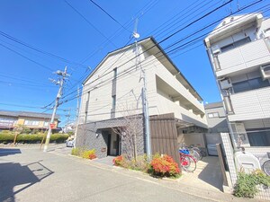 パトリ・サワ外観写真