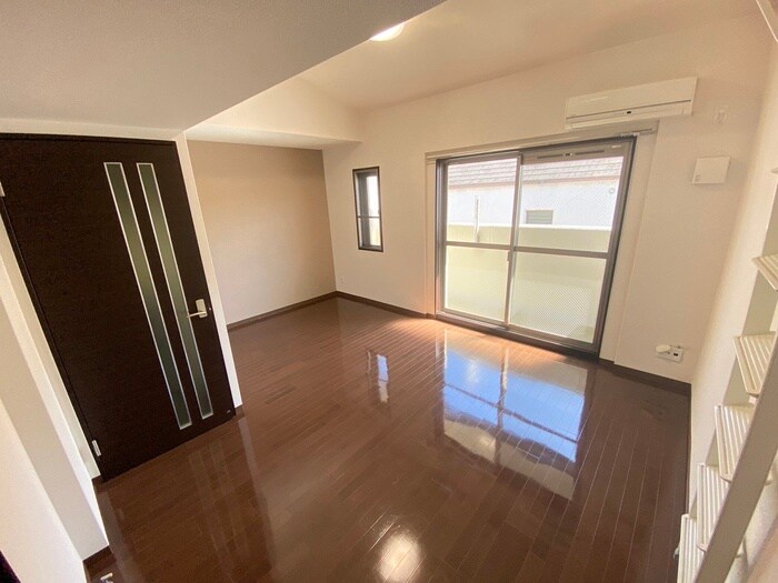 物件内観写真9　(居室)