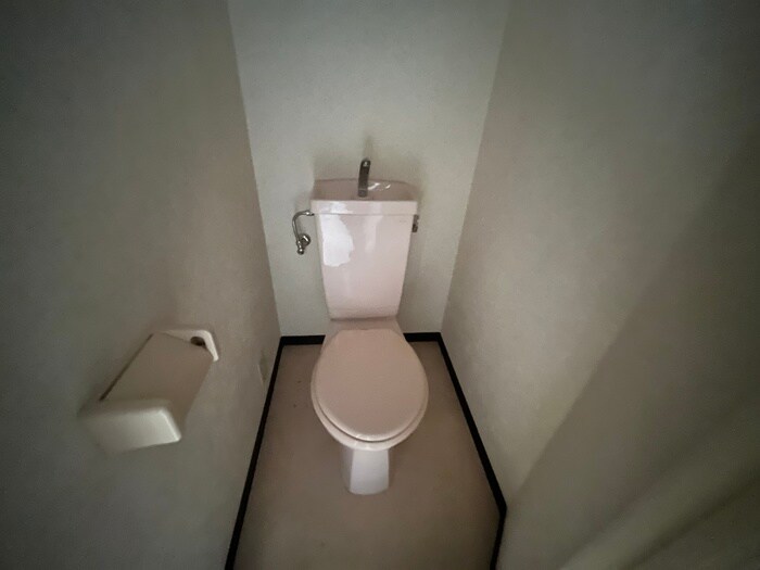 物件内観写真11　(トイレ)