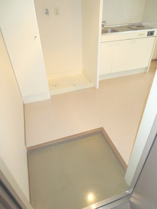 物件内観写真14　(玄関)