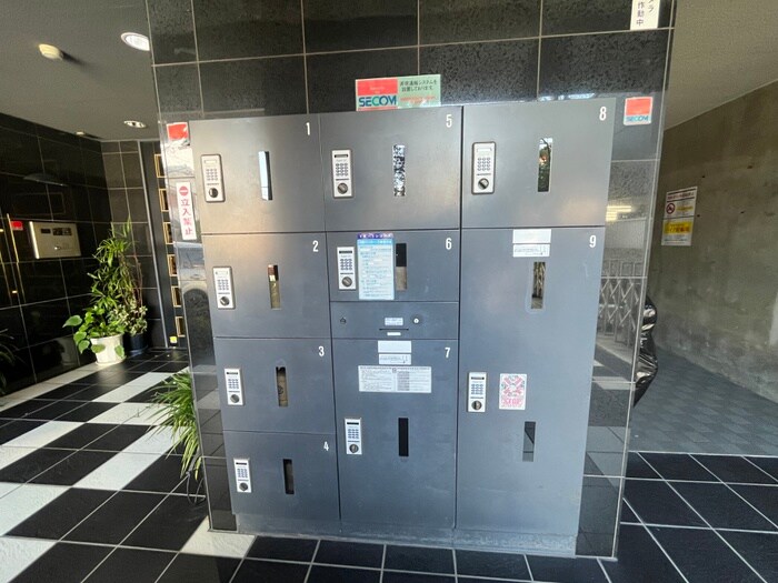 物件外観写真6　(建物設備)