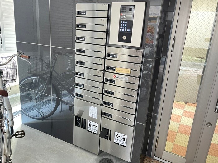 物件外観写真4　(建物設備)