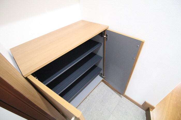 物件内観写真15　(靴箱)