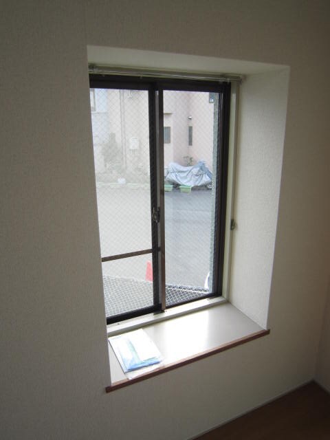 物件内観写真11　(室内からの展望)