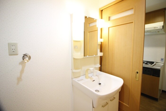 物件内観写真9　(洗面)