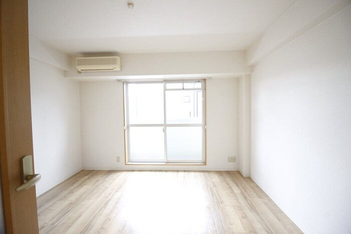 物件内観写真12　(居室)