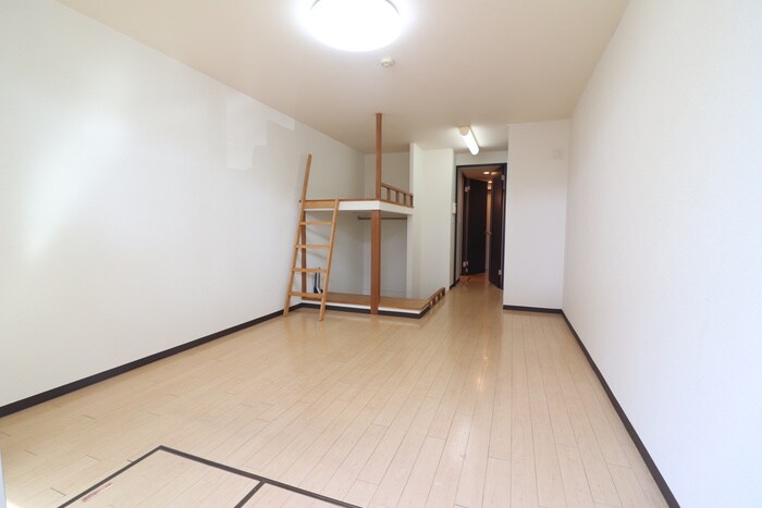 物件内観写真10　(居室)