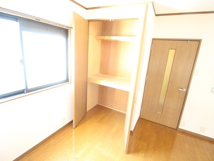 物件内観写真11　(収納)