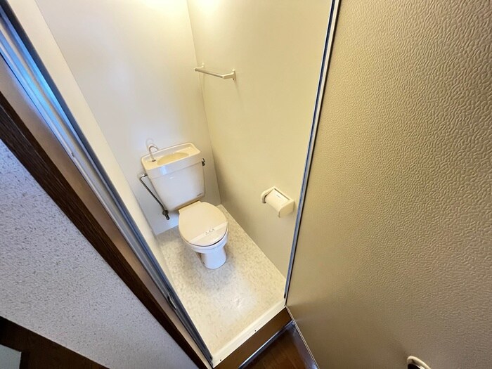 物件内観写真11　(トイレ)