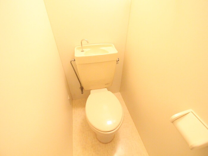 物件内観写真15　(トイレ)