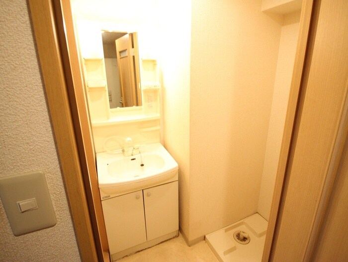 物件内観写真12　(洗面)