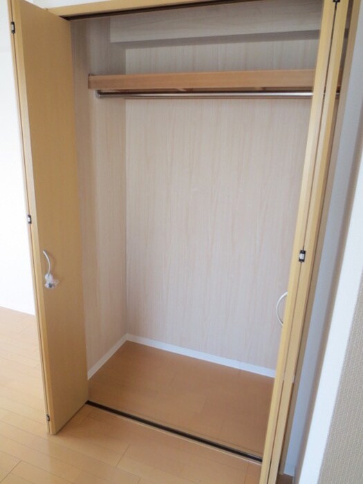 物件内観写真13　(収納)