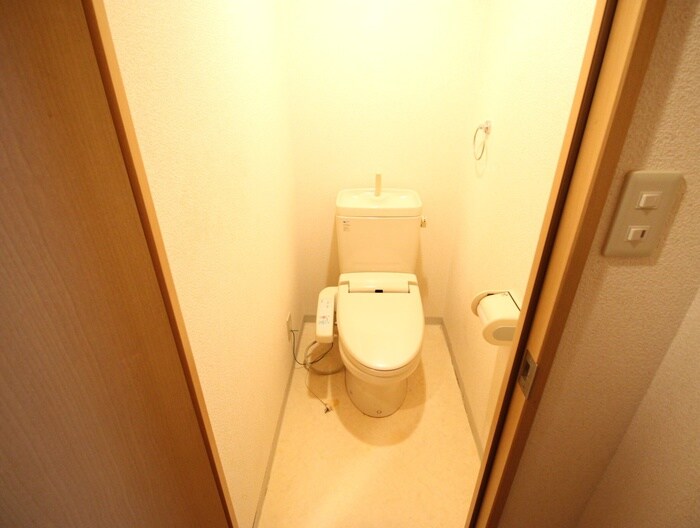 物件内観写真14　(トイレ)