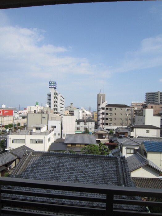 物件内観写真22　(室内からの展望)