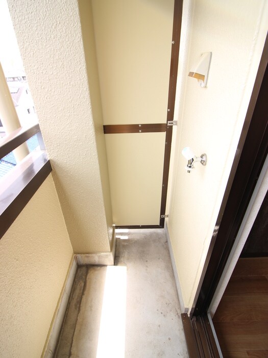 物件内観写真14　(洗濯機置場)