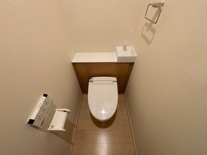 物件内観写真10　(トイレ)