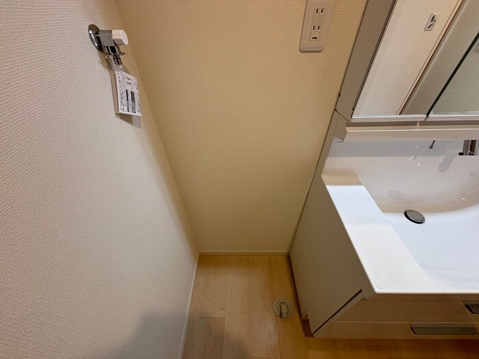 物件内観写真17　(洗濯機置場)