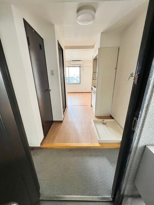 物件内観写真22　(玄関)
