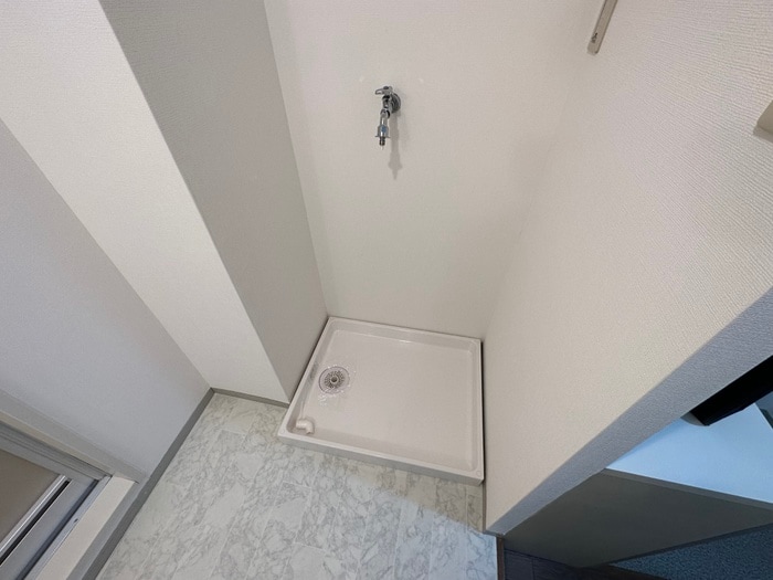 物件内観写真16　(洗濯機置場)