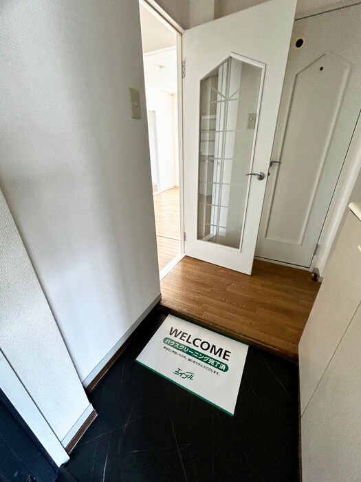 物件内観写真18　(玄関)