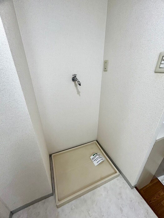 物件内観写真22　(洗濯機置場)