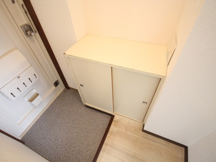 物件内観写真15　(靴箱)