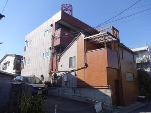 松村マンション外観写真