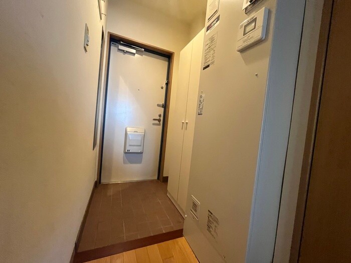 物件内観写真15　(玄関)