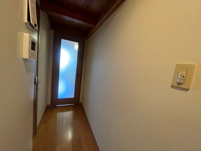 物件内観写真21　(廊下)