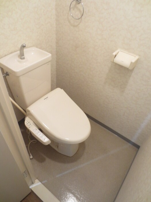 物件内観写真9　(トイレ)