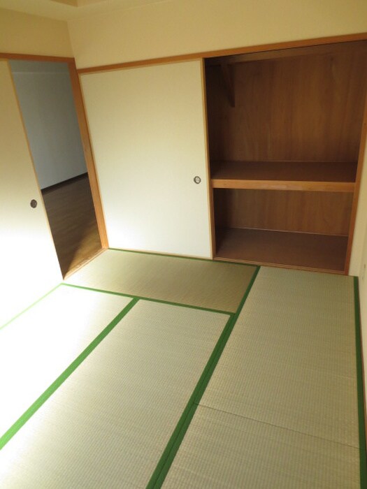 物件内観写真14　(収納)