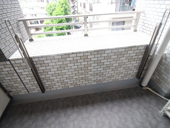物件内観写真18　(ベランダ・バルコニー)