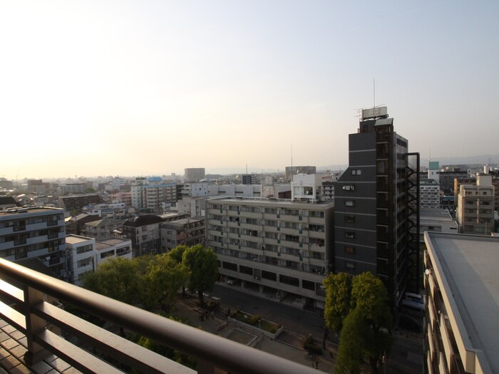 物件内観写真19　(室内からの展望)