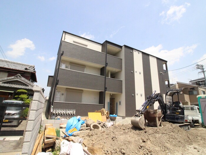 物件外観写真1　(外観写真)