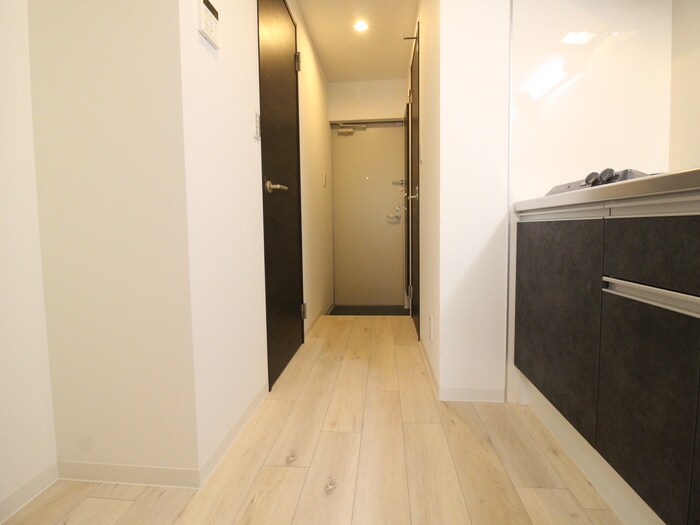 物件内観写真17　(廊下)