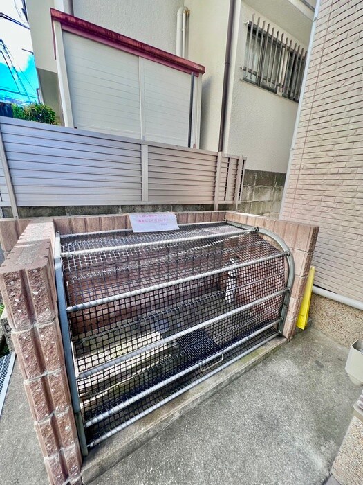 物件外観写真4　(建物設備)