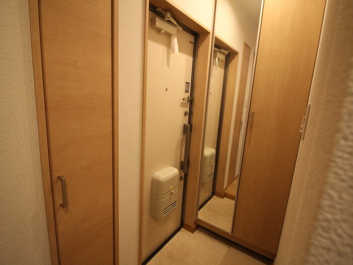 物件内観写真22　(玄関)
