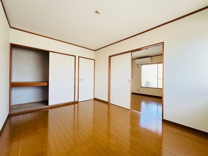 物件内観写真19　(居室)